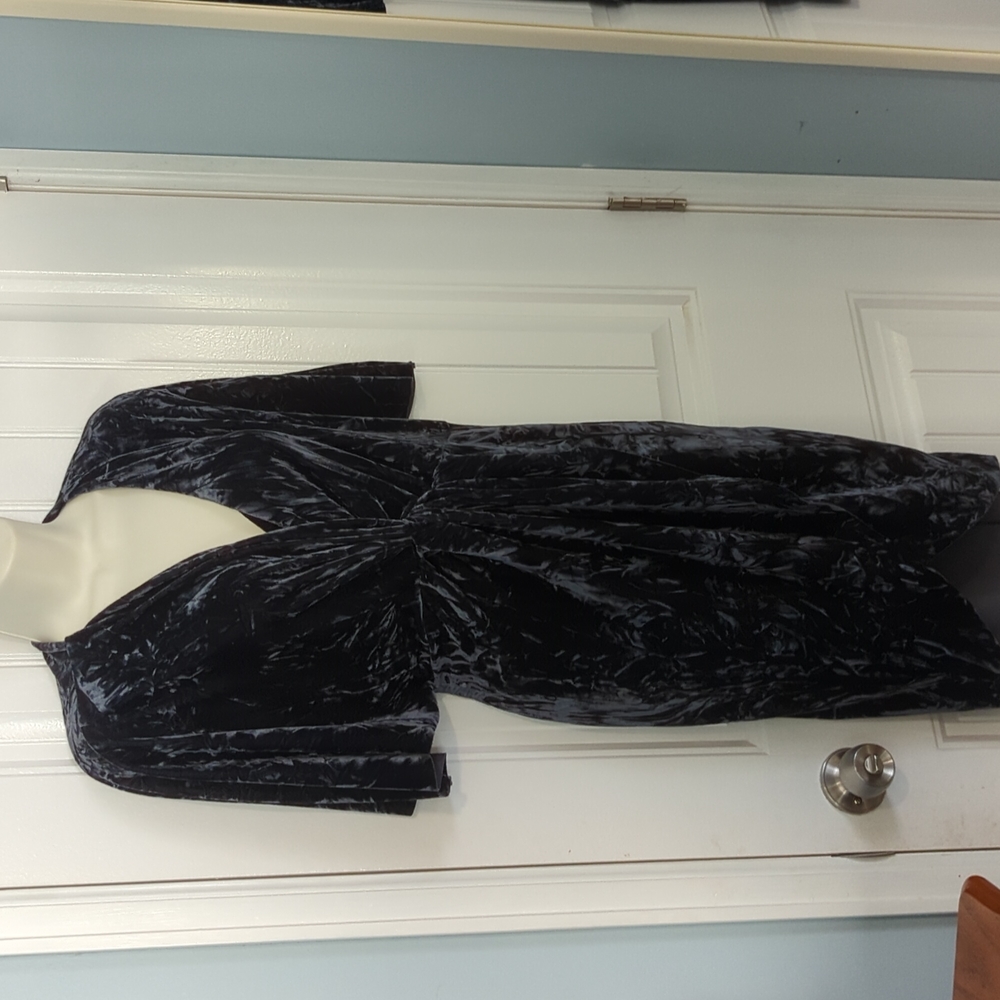 Kaylynshop Velvet Tunic